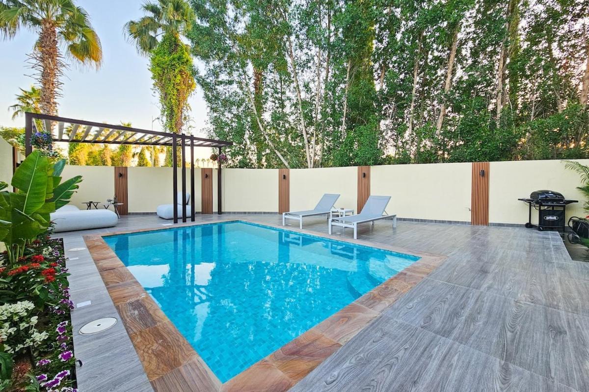 Stunning 4 Bed Villa, Private Pool, Damac Hills Дубай Екстериор снимка